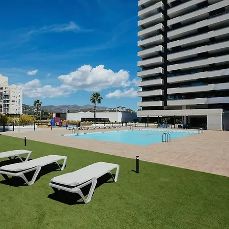 Modern With A Pool - By Welcomely 아파트 *